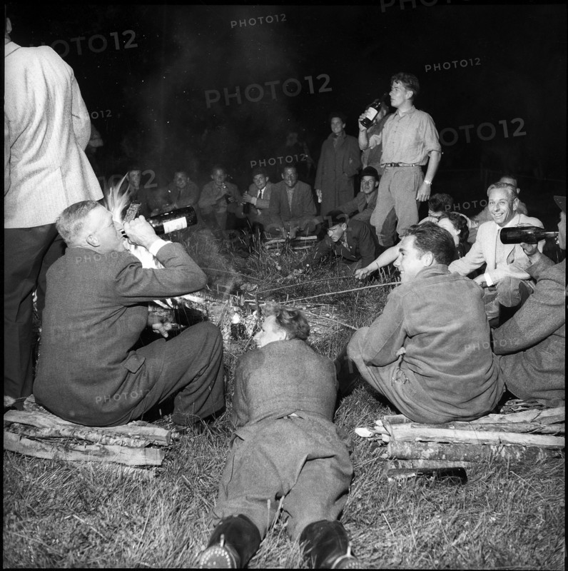 Schaffhausen; men celebrating national holiday; 1954.