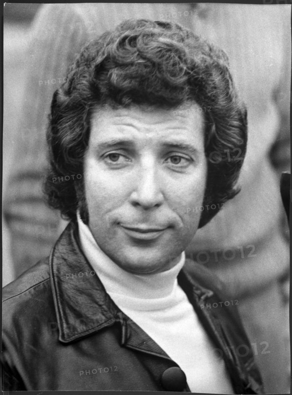 Tom Jones .
