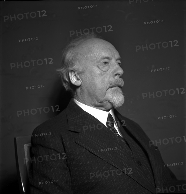 Ernst Zahn around 1947 .