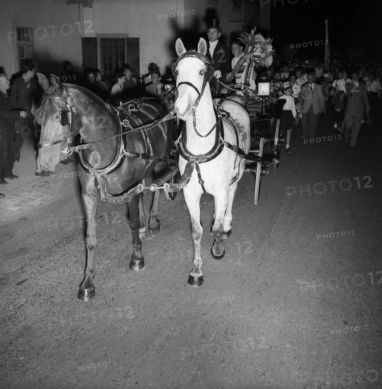 Ferdi Küblers reception at Adliswil after WC title 1951.