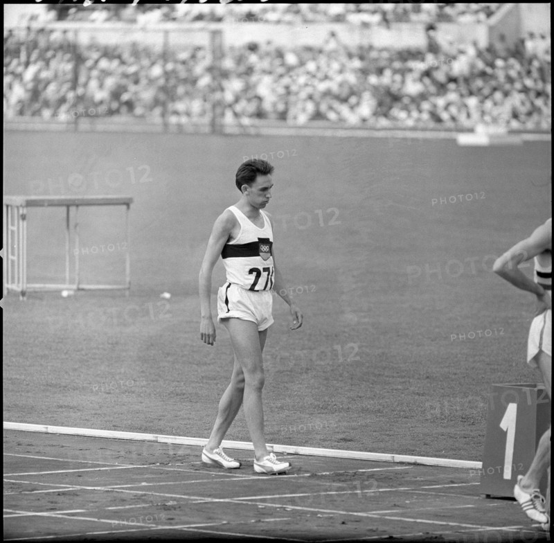 Rome 1960: final 800m; Matuchevski Nr. 271 before start.