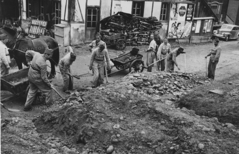 Emergency help after storm in the Emmental 1953.