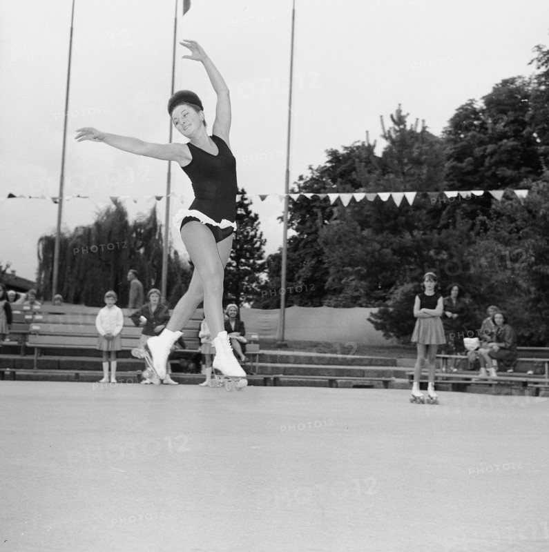 Fränzi Schmidt, figure skater and roller skater, ca. 1962.