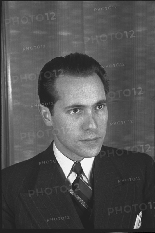 Pianist Max Egger, ca. 1944 .
