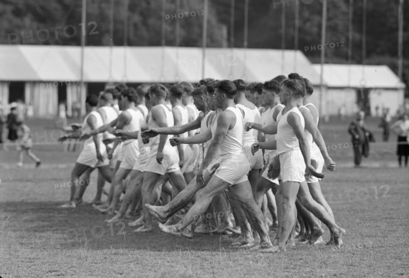 Swiss gymnastics festival Zurich 1955: team of the metropolitan police of Zurich.
