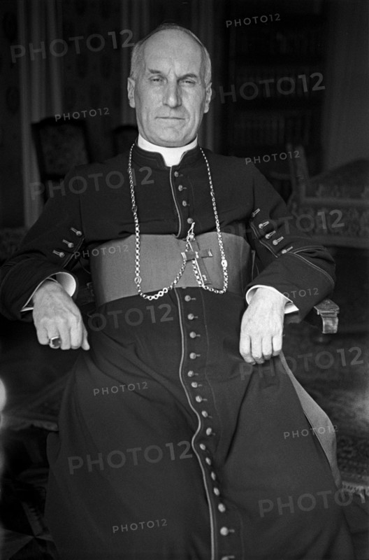 Mgr. Dr. Franziskus von Streng, 1950.