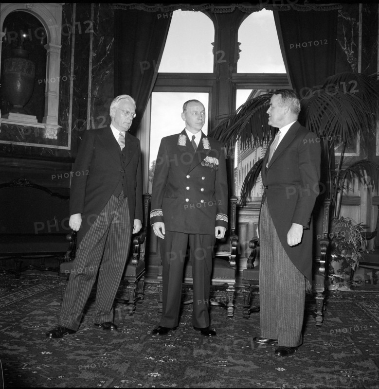 Vice-president Feldmann, Pavel Erchov, Federal President Petitpierre, Berne 1955.