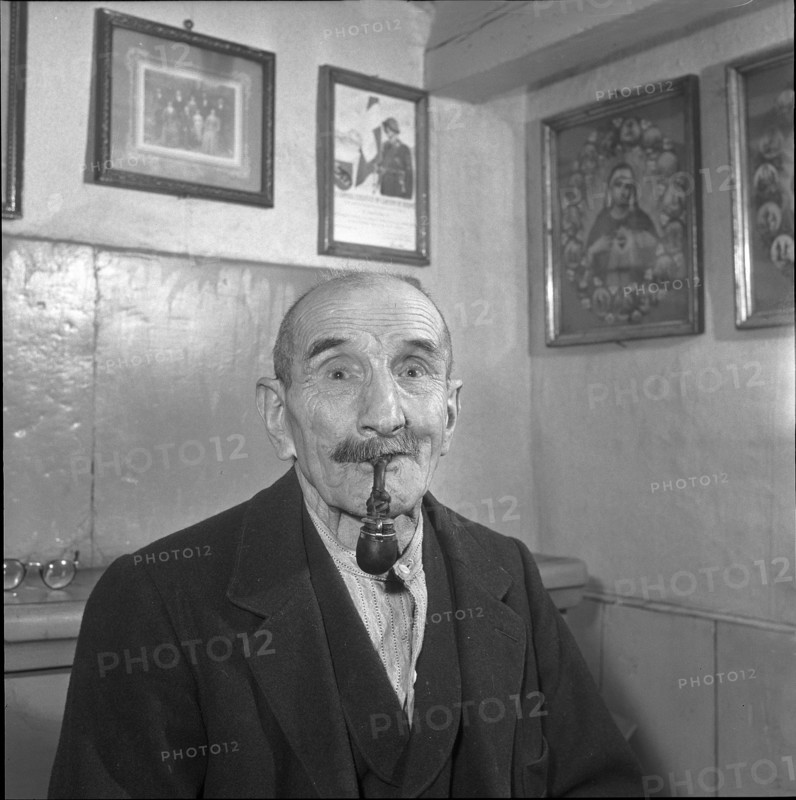 Josef Roth, wearer of the Hans Roth honour clothes, Envelier (Jura) 1962.
