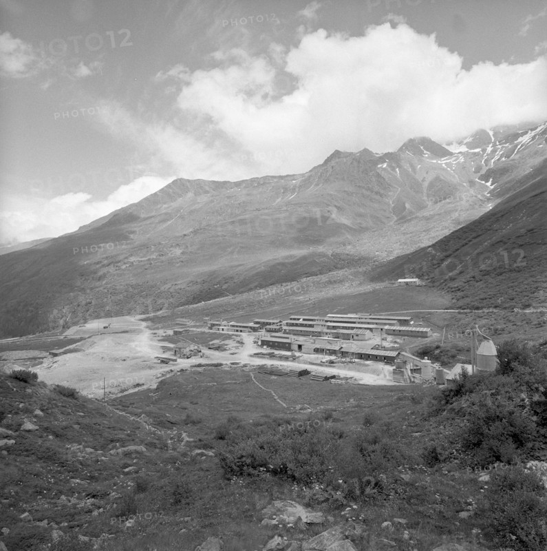 Great Sankt Bernhard tunnel under construction, 1960.