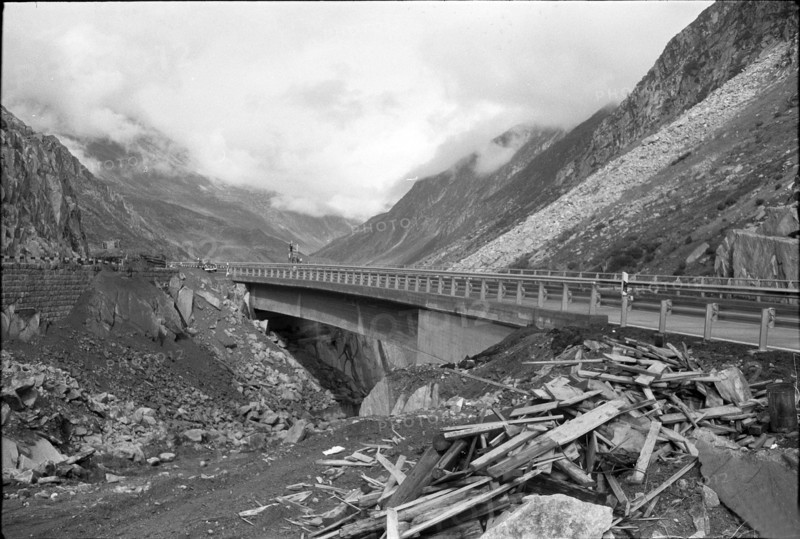 New built section of the road to the Gotthard pass 1971 .
