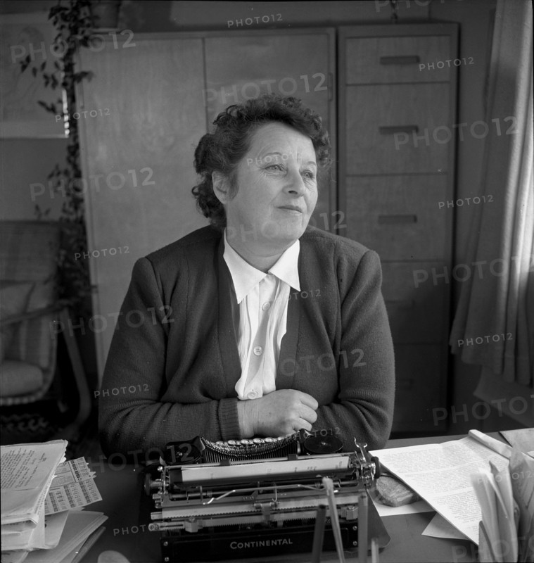 Elisabeth Thommen, writer ca. 1950 .