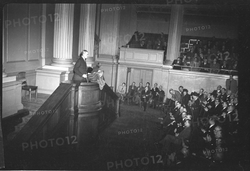 Richard Stafford Cripps, lecture at ETH's Auditrium Maximun; Zurich 1946.