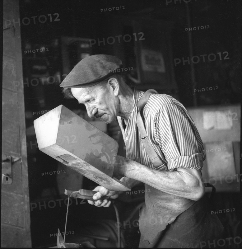 Blacksmith Jakob Käser around 1954