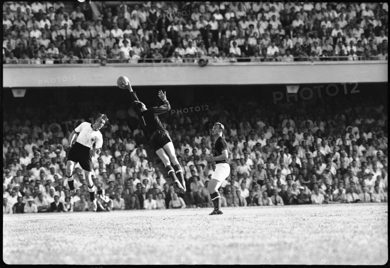 Football WC in Switzerland 1954: Qualifying round match Germany - Hungary