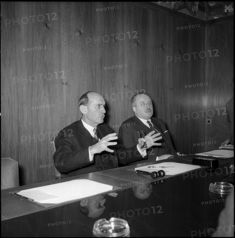 Federal president Paul Chaudet and UNESCO managing director Vittorio Veronese 1959