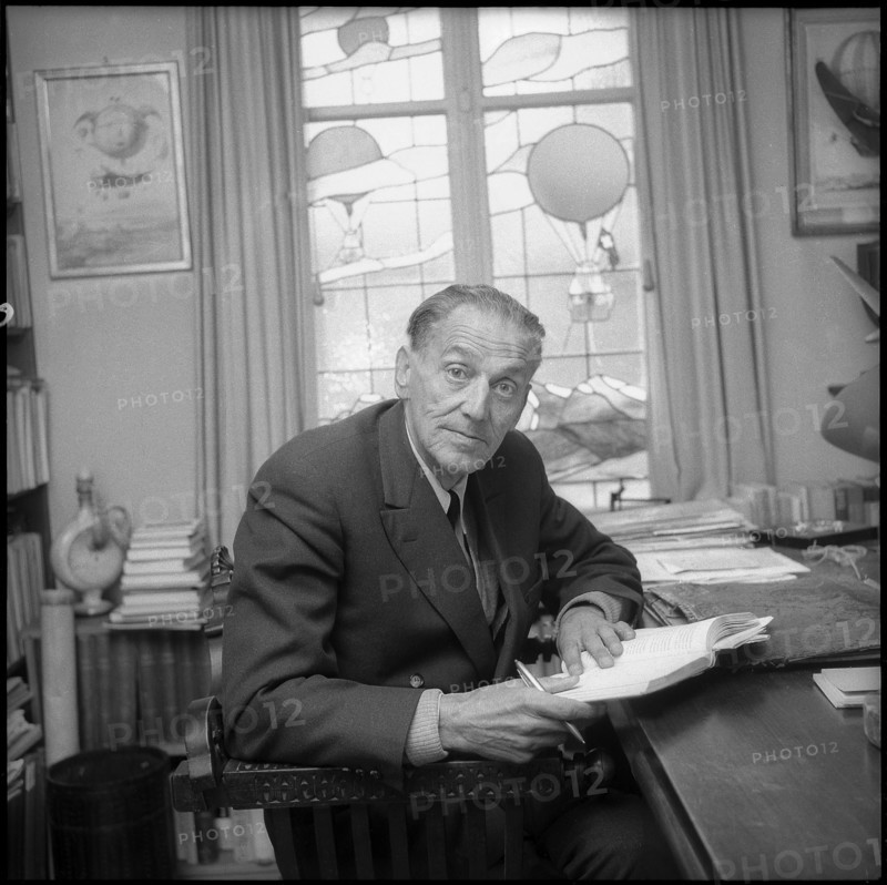 Dr. Erich Tilgenkamp, aviatics expert. Küsnacht 1958