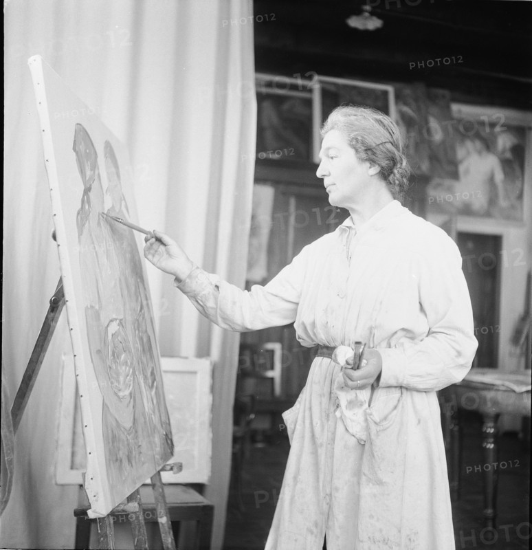 Regina Conti, paintress. ca. 1940