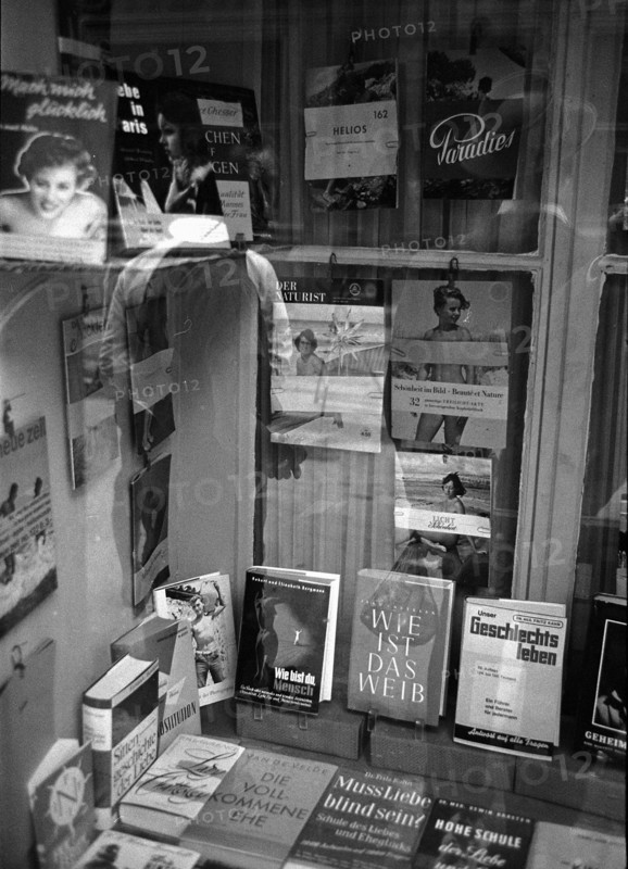 Kiosk window at the Bahnhofstrasse: sexual revolution, naturism, 1965.