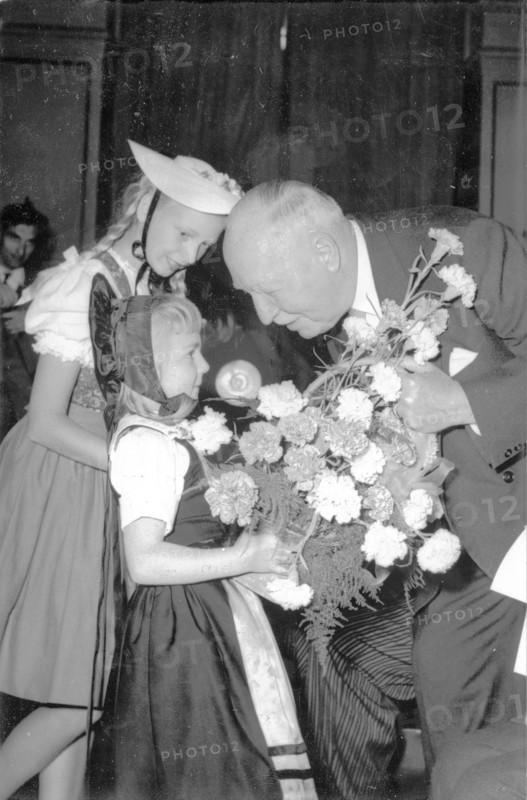 Pro Juventute celebrating Ulrich Wille Jr's 80th birthday, 1957.