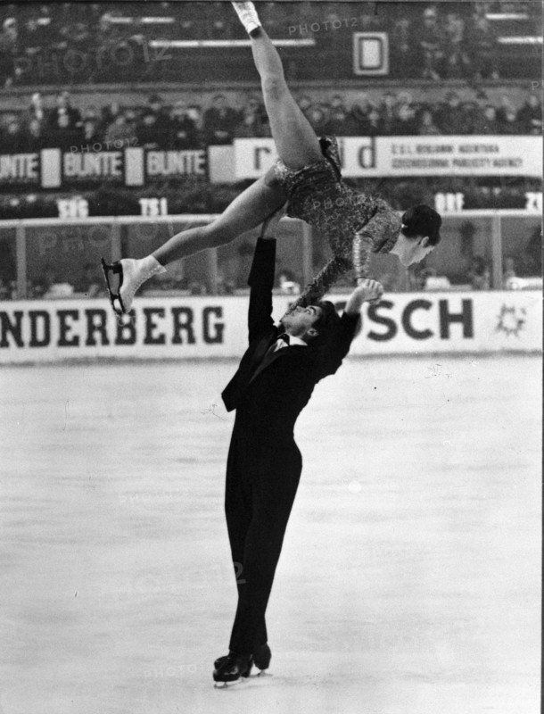 European Figure Skating Championships 1966, Bratislava: Brother and sister Szabo, Switzerland.