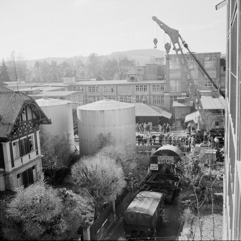 Heavy load, cylinder for the papermill Cham 1953.