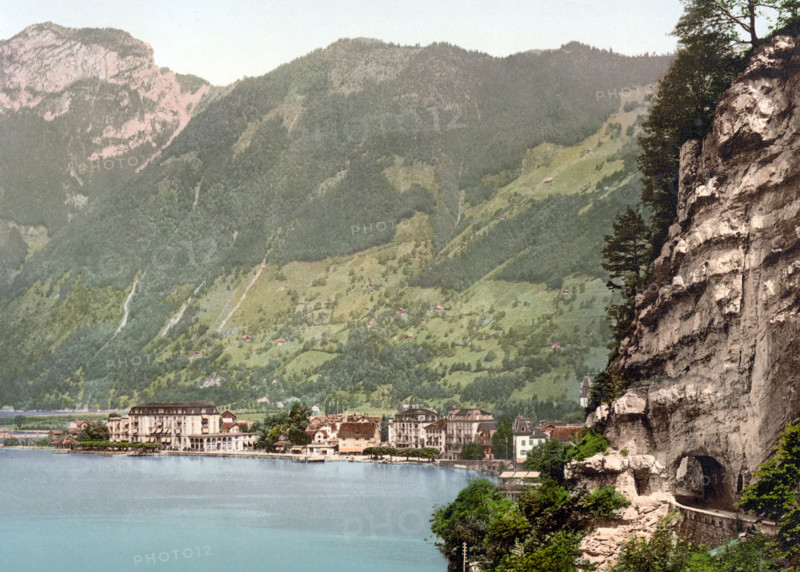 Axenstrasse And Fountain