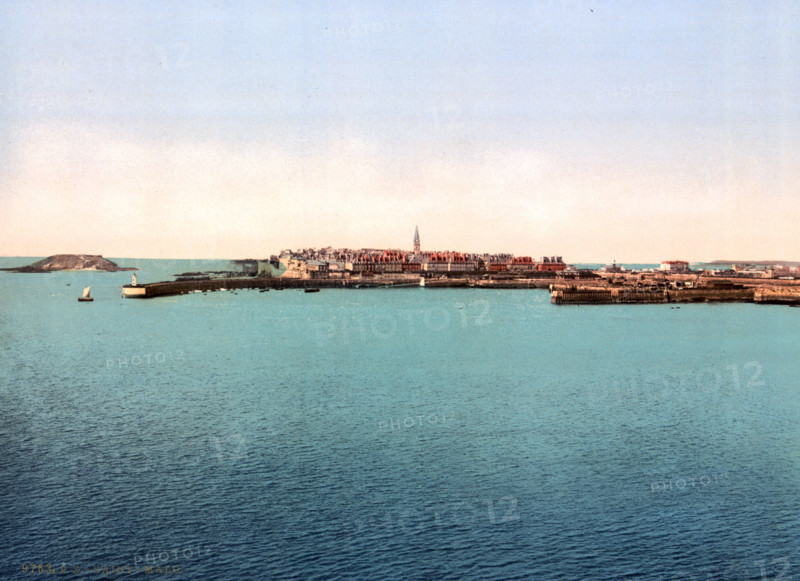 General view of the fortress, Brittany, France, Historical, digitally restored reproduction from an original from the 19th century.