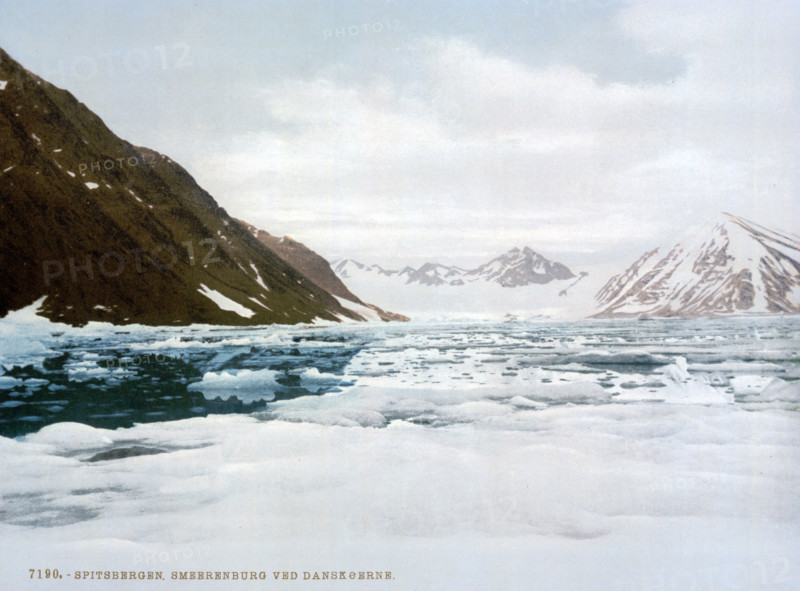 Tran-Stadt, a former whaling station on the island of Amsterdamoya in the northwest of Svalbard, Spitsbergen, around 1895, historical, digitally restored reproduction from an original from the 19th century.