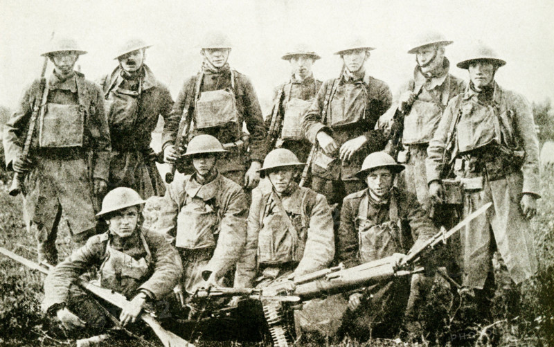A captured German machine gun. This was a brand new gun captured by Americans in the St. Mihiel salient before it could fire its first shot.