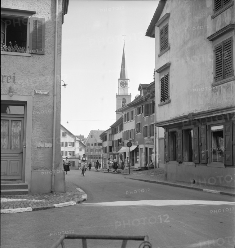 Bulach; Kopfgasse and church; 1940.