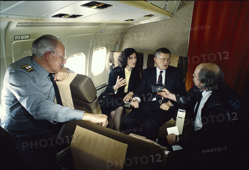 Kaspar and Vera Villiger on the plane, 1989.