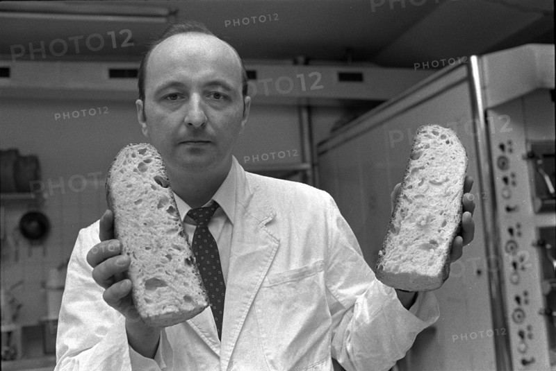 Berne, inspection of the consistency of a bread; 1970.