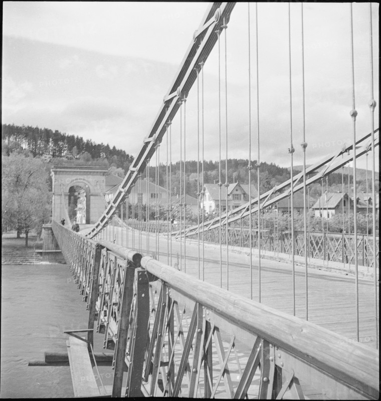 Old Kettenbrucke in Aarau to be pulled down 1947.
