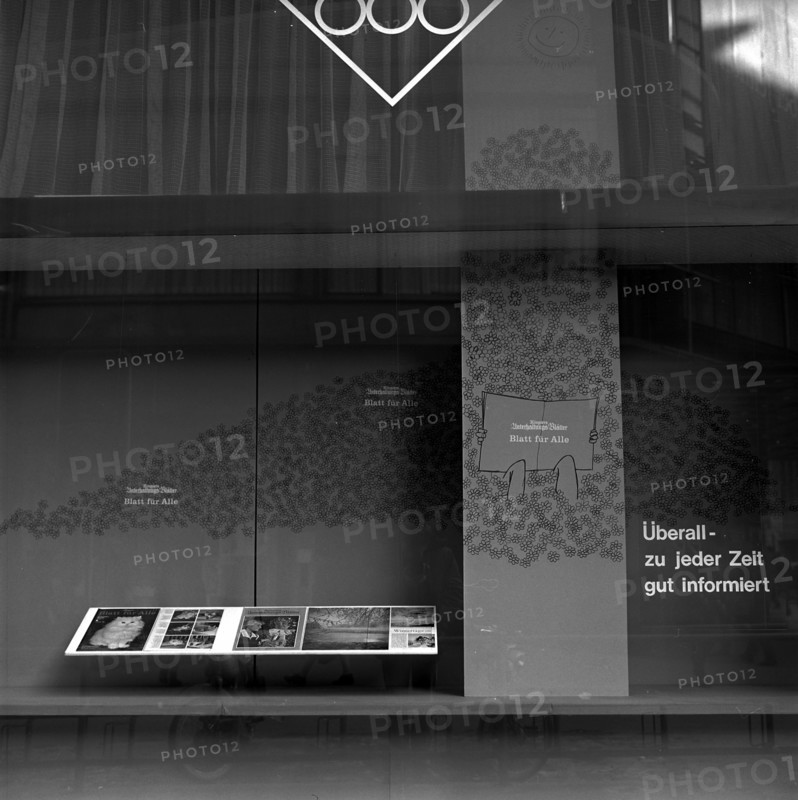 Shop window Ringier publisher: Gelbes Heft and Blatt fur Alle, 1965.