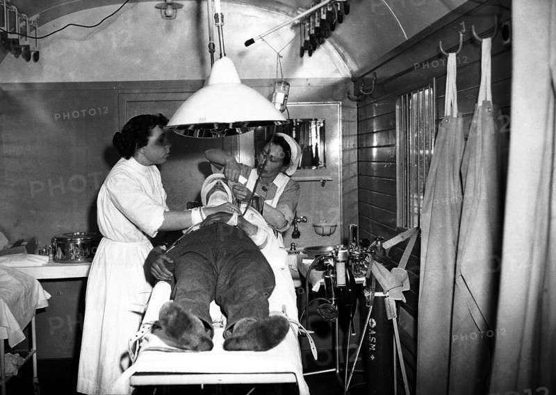 Ambulance coach used as operating room, Bern 1951