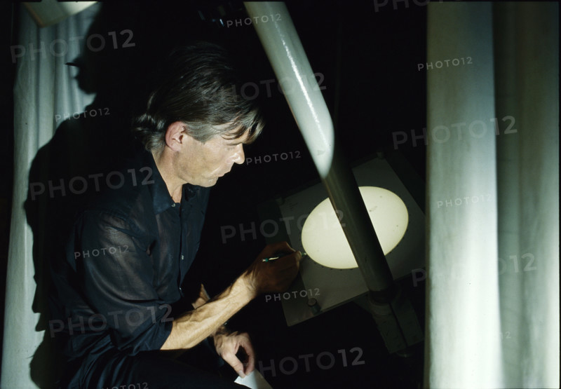 Hans U. Keller counting sunspots, 1989