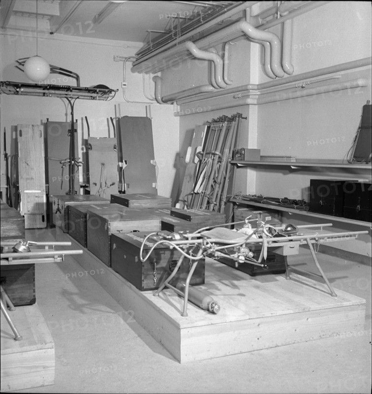 Rescue equipment, medical service station, Zurich 1940.