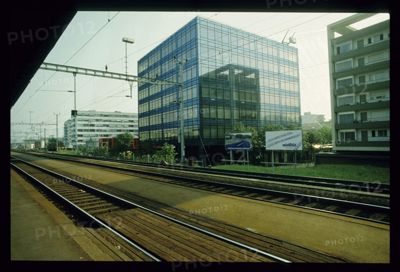 Zug City: Dallas House 1983.