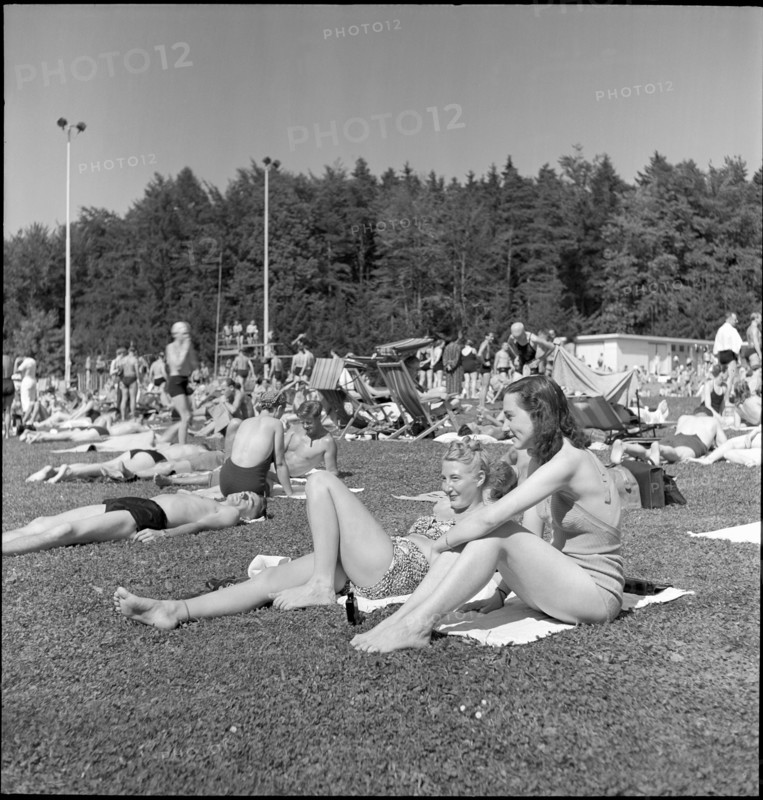 Bathers, Wave Pool Dolder around 1950.