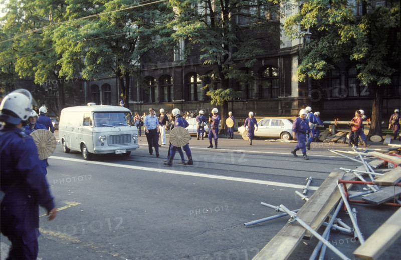 Youth turmoils in Zurich 1980: Road block.