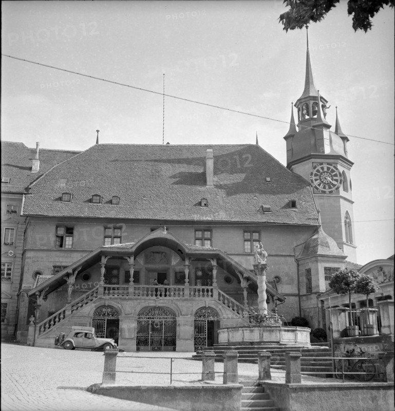 Fribourg; city hall; 1945.