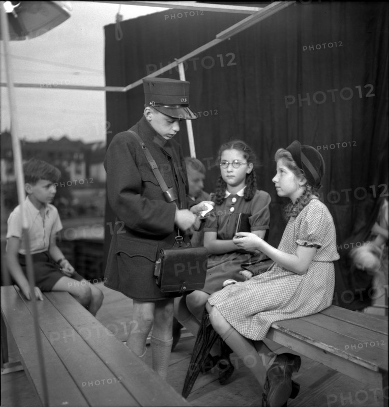 School theatre in support of the Swiss donation, 1945.
