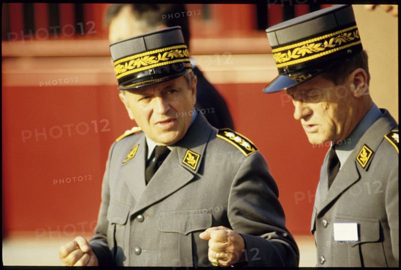 Corps commander Roger Mabillard and officer Rene Gurtner 1986.
