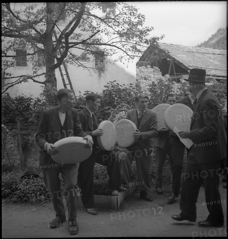 Cheese donation in Vissoie, Valais 1941.