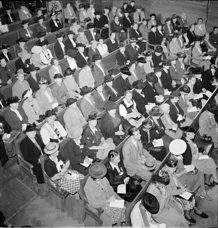 Swiss Women's Organisations assembly, 1942.