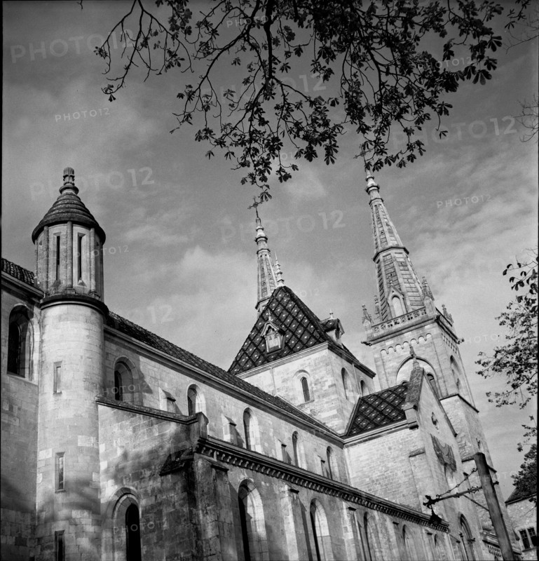 Chateau Neuchatel, 1947.