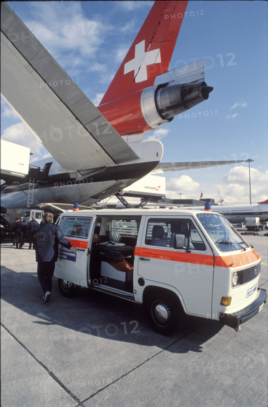 Transport of premature baby by Swiss ambulance service 1989.