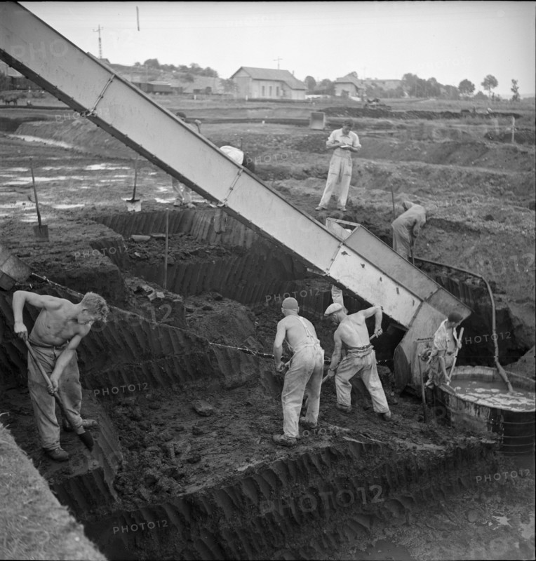 Peat extraction near Ins 1942.