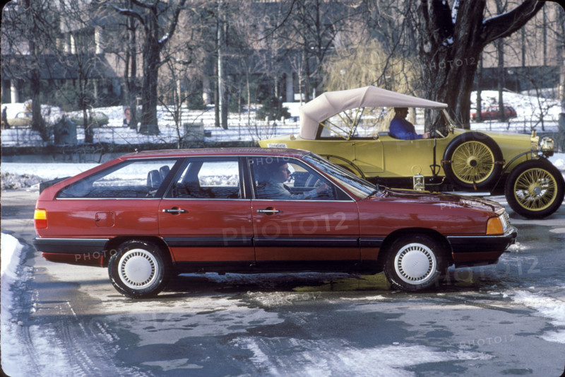 Audi 100 Avant and Audi Sportwagen 1914, 1983.