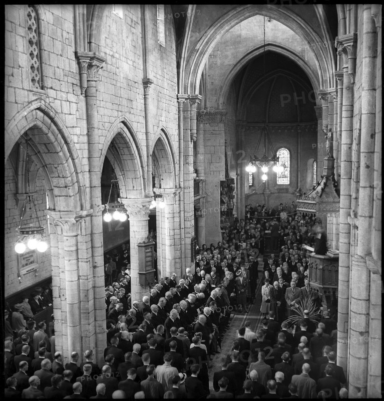 Collegiale church at ascension day, Neuchatel 1943.